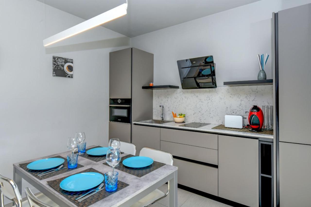 Rio Beach Apartment Desenzano del Garda Kültér fotó
