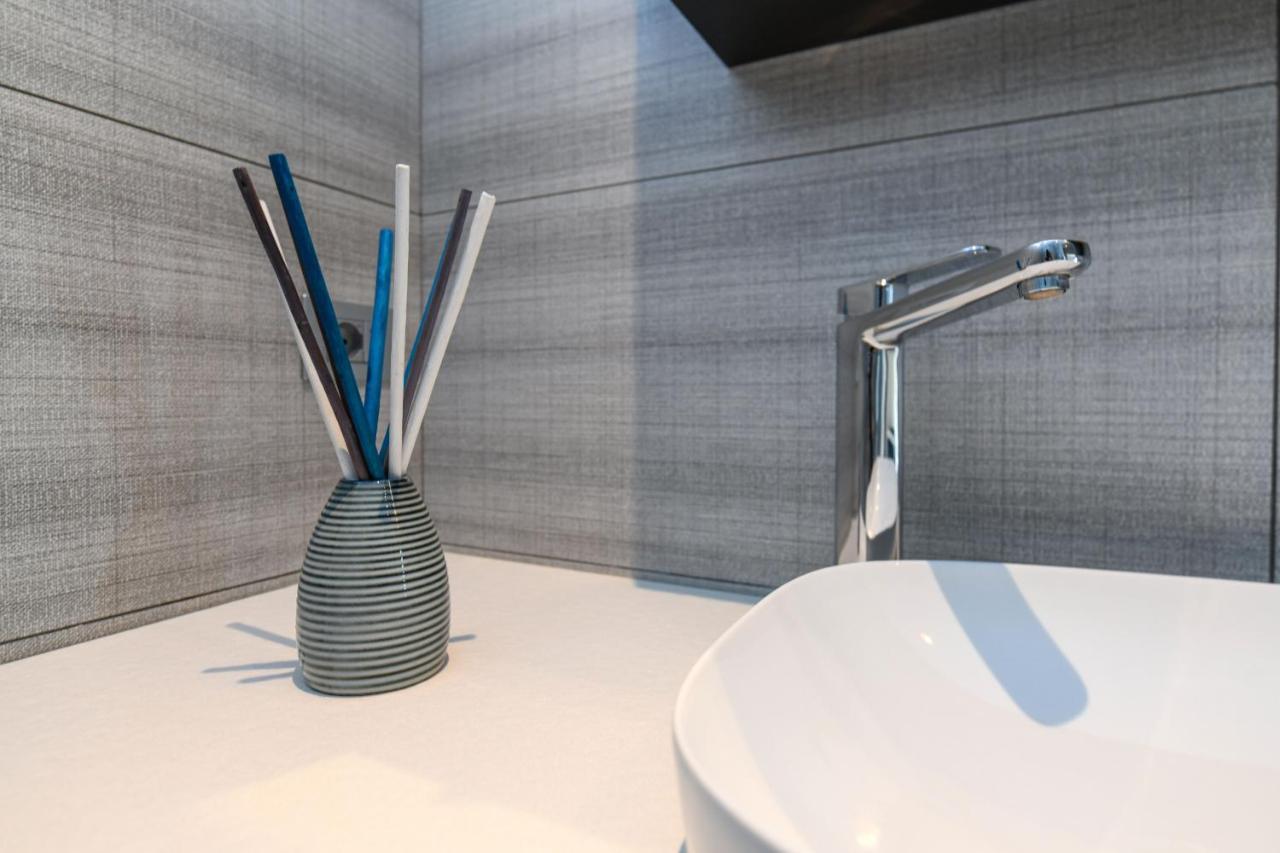 Rio Beach Apartment Desenzano del Garda Kültér fotó